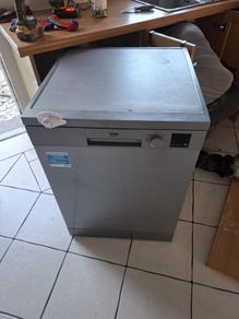 Beko Dishwasher