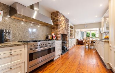 Siematic Fitted Kitchen With Appliances, Storage Units & Worktops