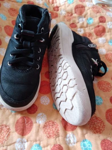 Boys boots and shoes 8 and 7 junior