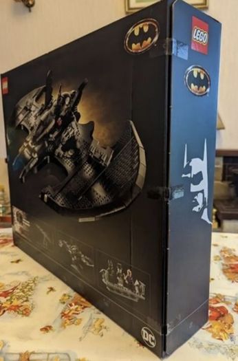 LEGO 76161 DC 1989 Batwing - Unleash Gotham's Dark Knight