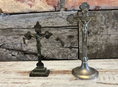 vintage holly cross