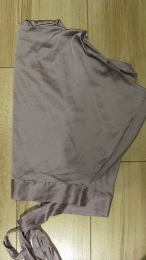 CBR ladies lilac/mauve/mink colured satin style top size medium