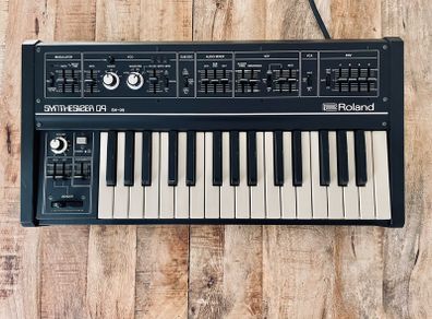 Roland SH 09