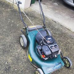 Pro Lawn Petrol Lawnmower Briggs and Stratton Starts First Time