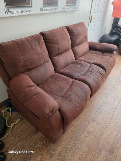 3 seater recliners x2