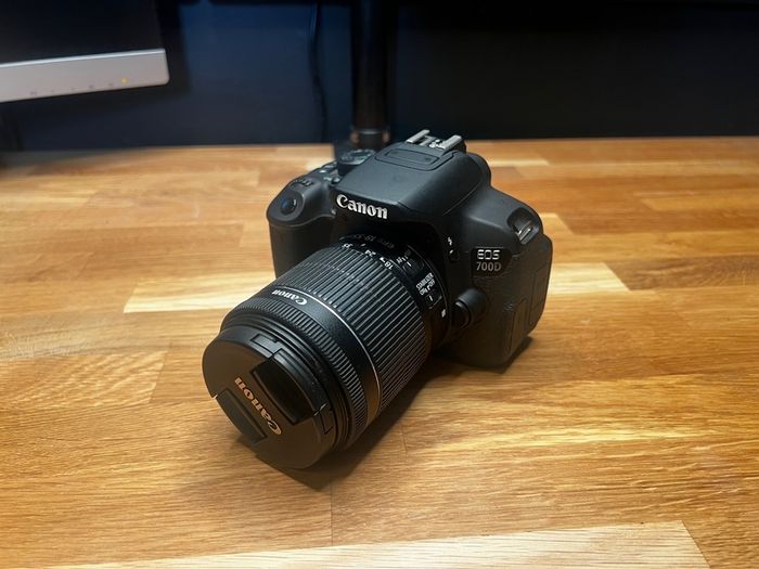 Canon EOS 700D with 18-55mm + 50mm lens