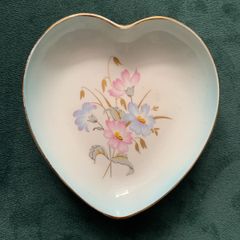 Royal Worcester Palissy trinket dish