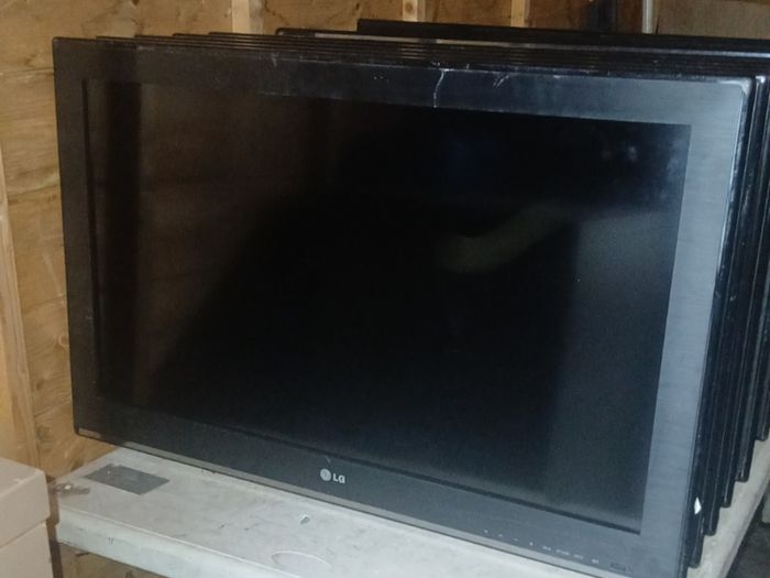 lg
