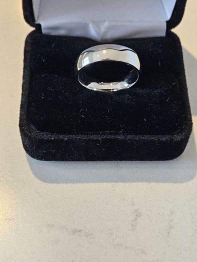 18k White Gold Men's Wedding Band