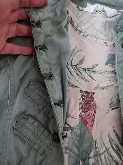 Girls dress