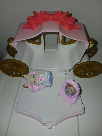 Royal sylvanian carriage