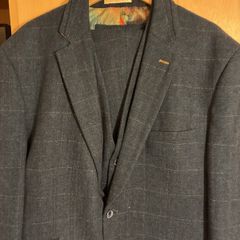 Cavani 3 piece herringbone 48r worn once