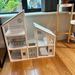 doll house