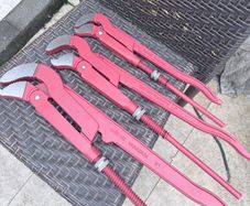 heavy-duty pipe wrenches from Gedore.