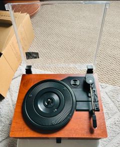 Turntable with Bluetooth