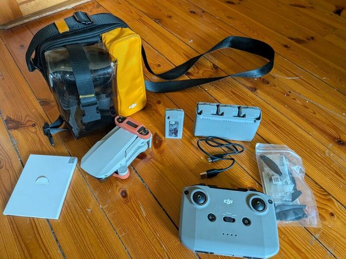 Dji mini 2 combo original boxes -price negotiable