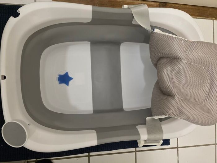 Baby bath tube
