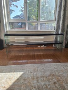 Glass tv unit