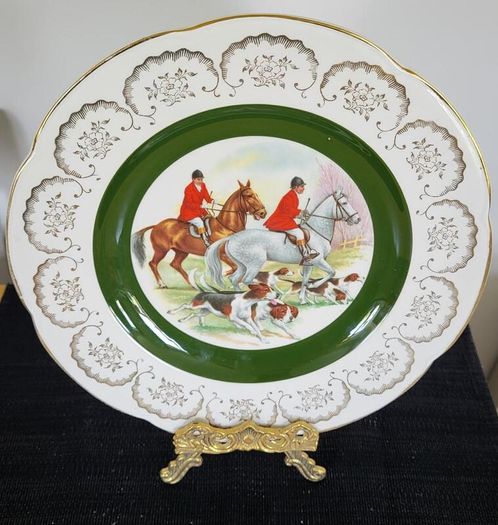 Collectable Ascot Service Plate, Hunting scene