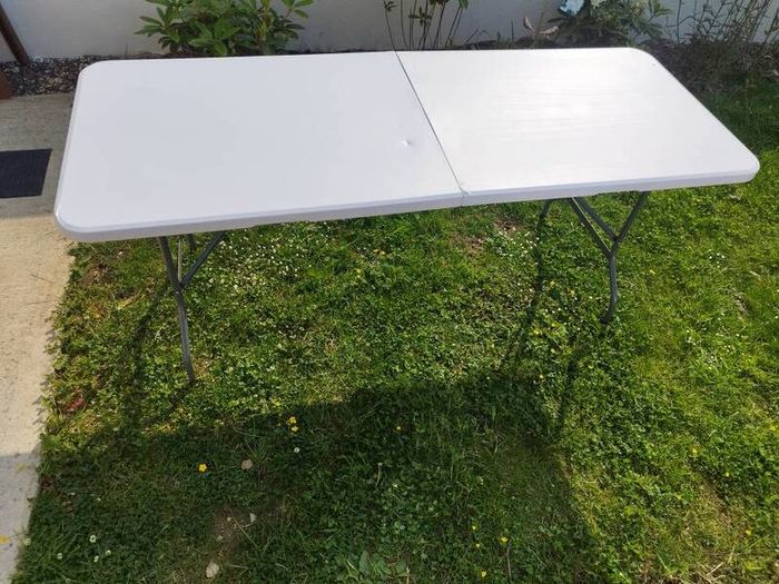 Foulding table