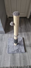 Cat scratching post