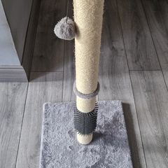 Cat scratching post