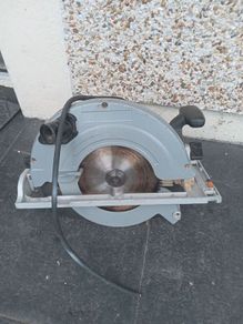 Makita 5903R circular saw
