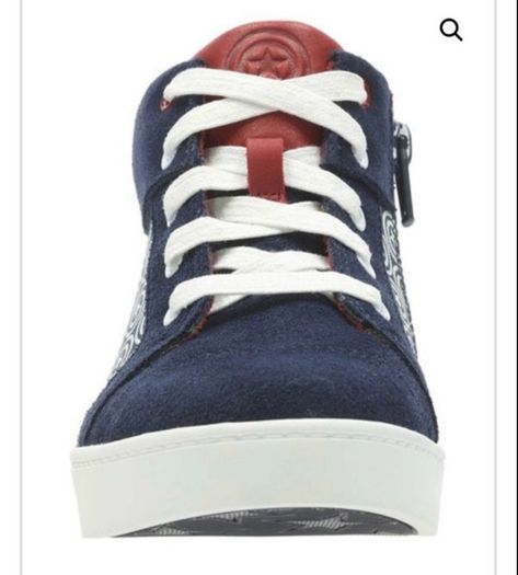 Clarks Hi Top Captain Marvel, 13.5G UK / 32.5 EUR