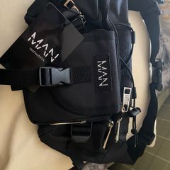 NWT Boohoo Man Bumbag