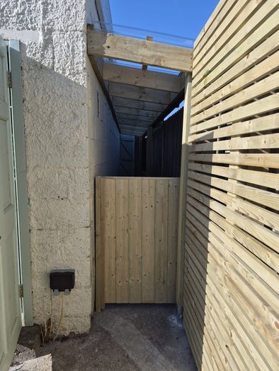 leanto