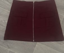 womans skirt