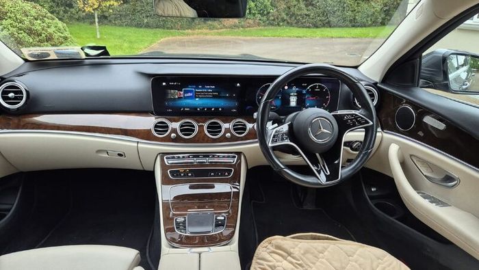 2002 Mercedes-Benz E220 - Diesel  Very low mileage