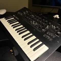 Korg Minilogue XD synthesizer