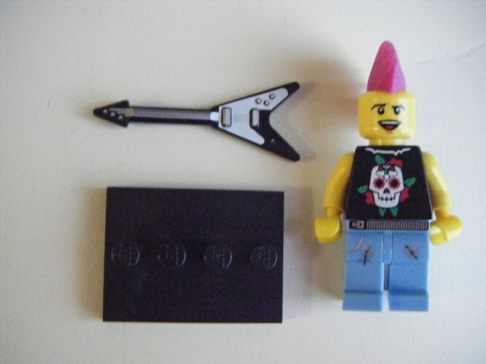 Selection of LEGO Mini Figures Series 4