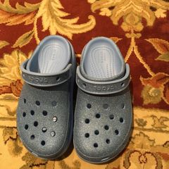 Crocs Shoes size EU-33.5  UK-2