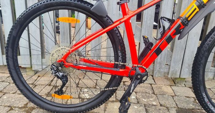 Trek Marlin 7 Mountain Bike