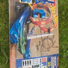 Hot wheels Track Builder