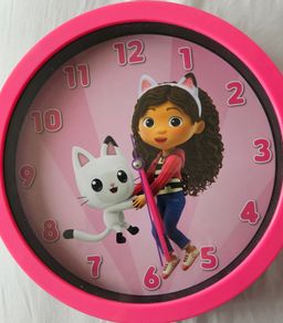 gabbys dollhouse clock and figures