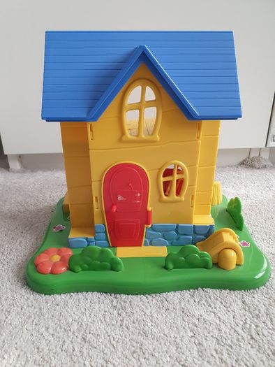 Doc McStuffins Clinic Doll House