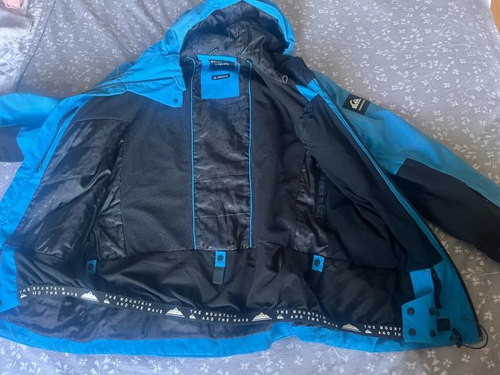Quiksilver ski/ snowboard jacket