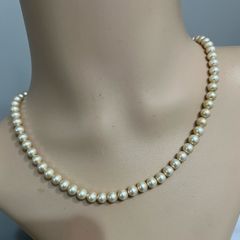 pearl necklace