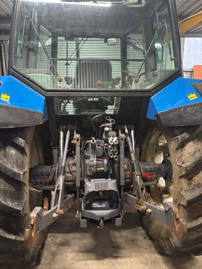 Newholland Ford