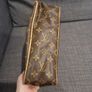 Louis Vuitton wash bag Image 7