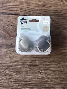 tommee tippee soothers