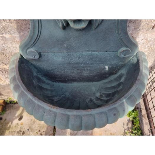 Wall Fountain CH R S088A