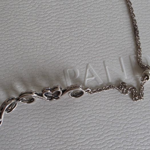 Pandora heart swirls choker necklace very good condition fully hallmarked(no box)