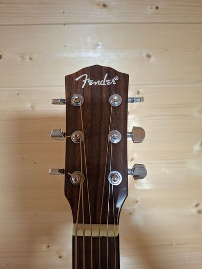 Fender CD-140SCE NAT Electro-Acoustic Guitar + Hard Case in Excellent Condition