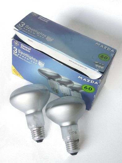 2 X General Electric Screw Cap Mazda 60W R80 Spotlights