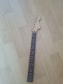 Strat neck
