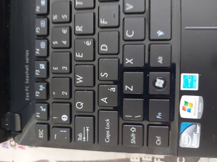 EEPC Seashell Series, Red, Intel Atom CPU N2600, 1.6GHz, 1GB Ram, 320GB HDD, Windows 7 Ultimate, Opera, Chrome